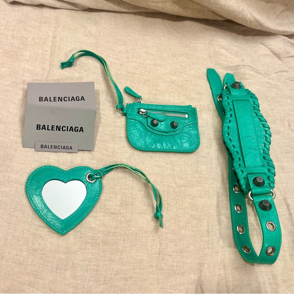 $2790 Balenciaga Arena Neo Cagole Lamb Leather Crossbody Bag, Vivid Green 700940 - Picture 11 of 16